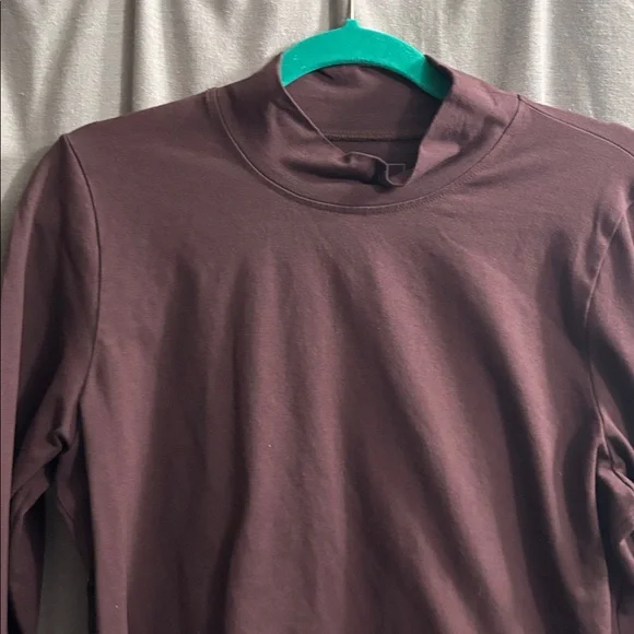 The North Face cropped turtleneck xl - Picture 3 of 4